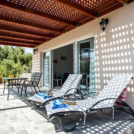 Xarafailte Summer House Prázdninový dům *